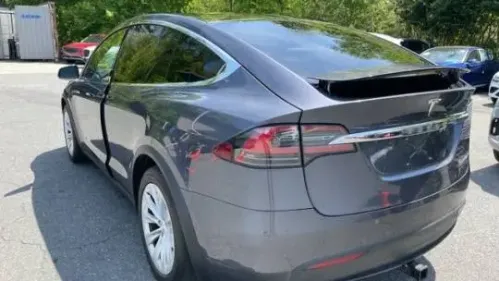 2021 Tesla Model X 5YJXCDE21MF320359