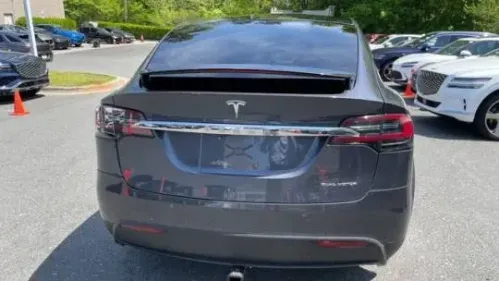 2021 Tesla Model X 5YJXCDE21MF320359