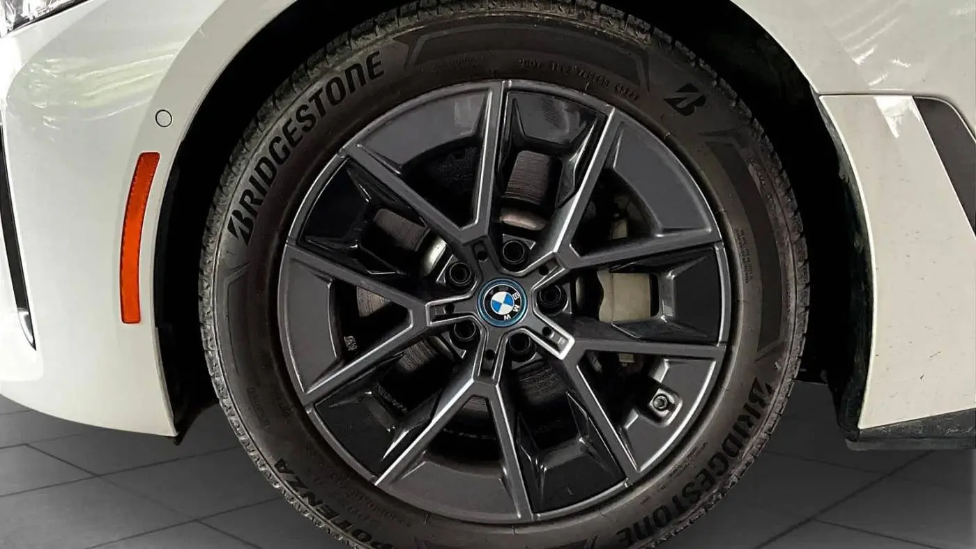 2024 BMW i4 WBY73AW02RFR97000