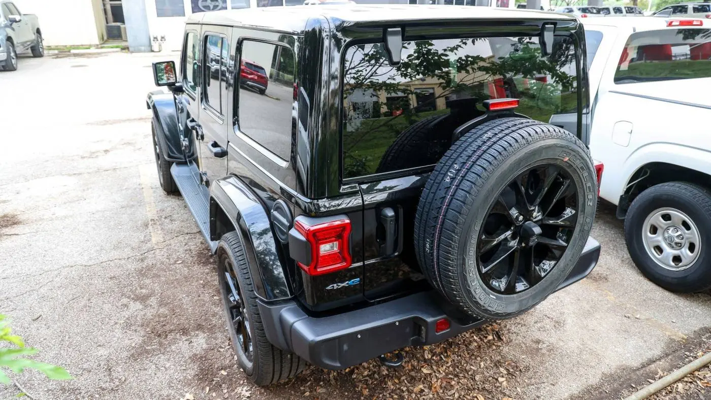 2021 Jeep Wrangler 1C4JJXP66MW677058