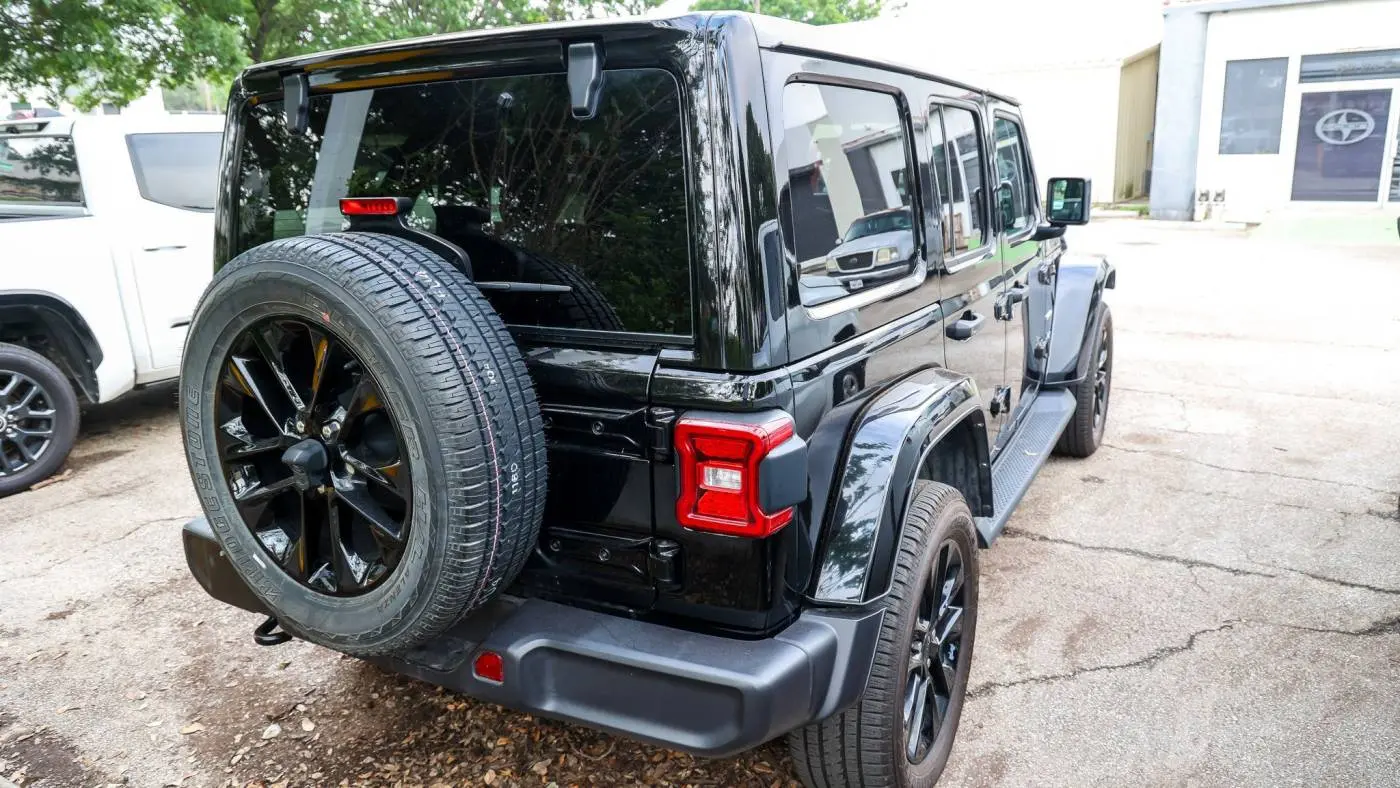 2021 Jeep Wrangler 1C4JJXP66MW677058