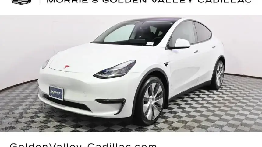 2020 Tesla Model Y 5YJYGDEE1LF050423