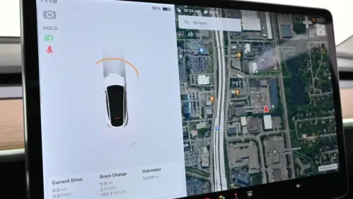 2020 Tesla Model Y 5YJYGDEE1LF050423