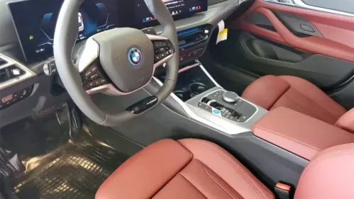 2025 BMW i4 WBY23HD04SFU86190