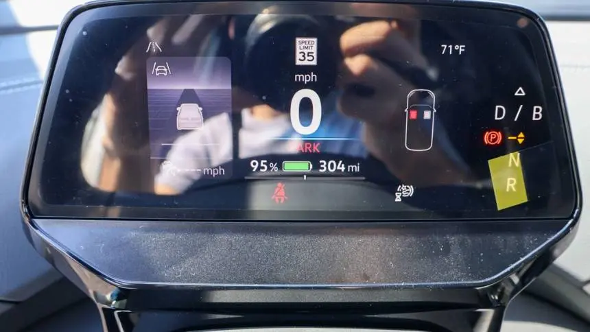 2025 Volkswagen ID.4 1V2WSPE81SC004277