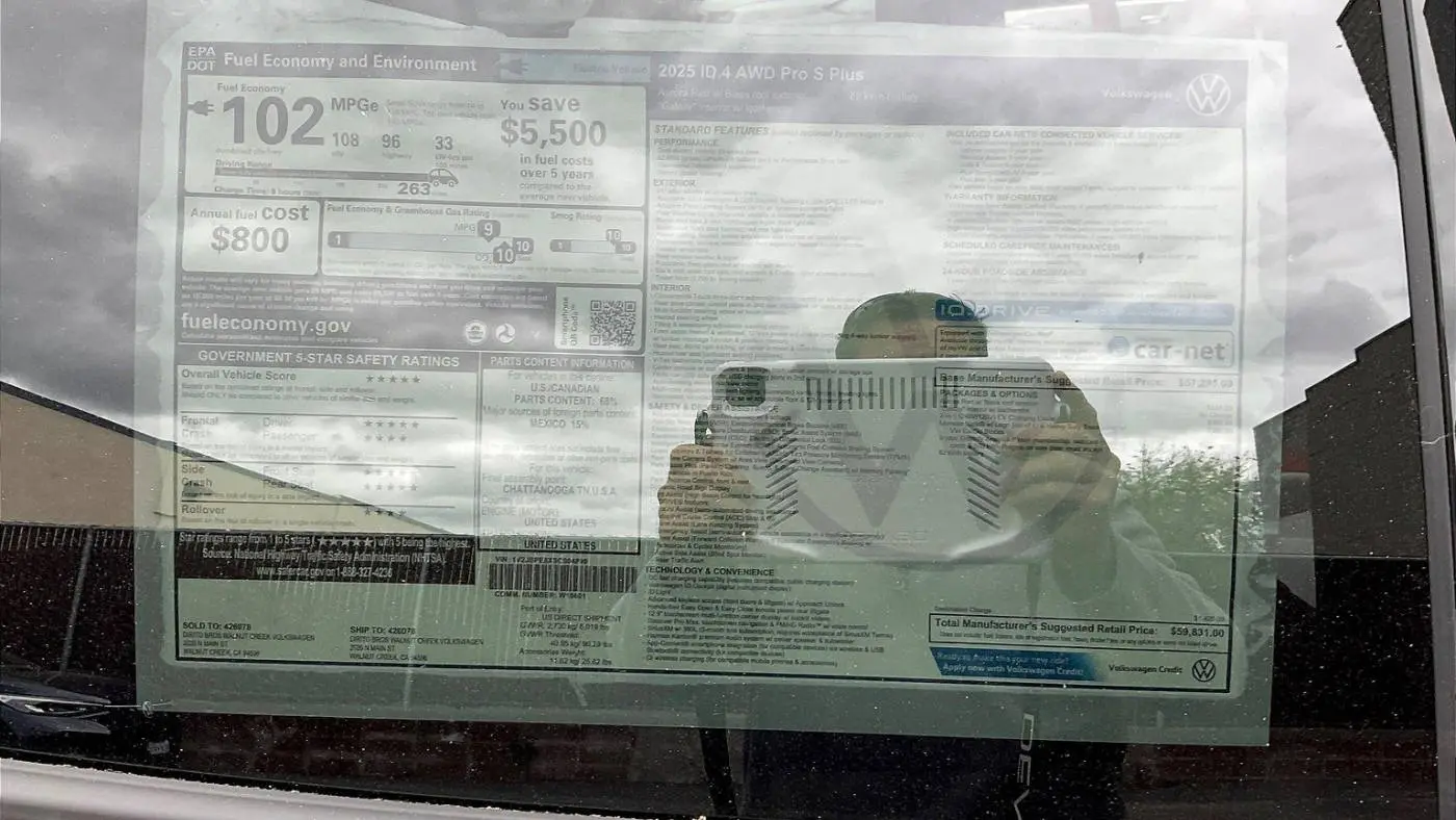 2025 Volkswagen ID.4 1V2JSPE8XSC004899