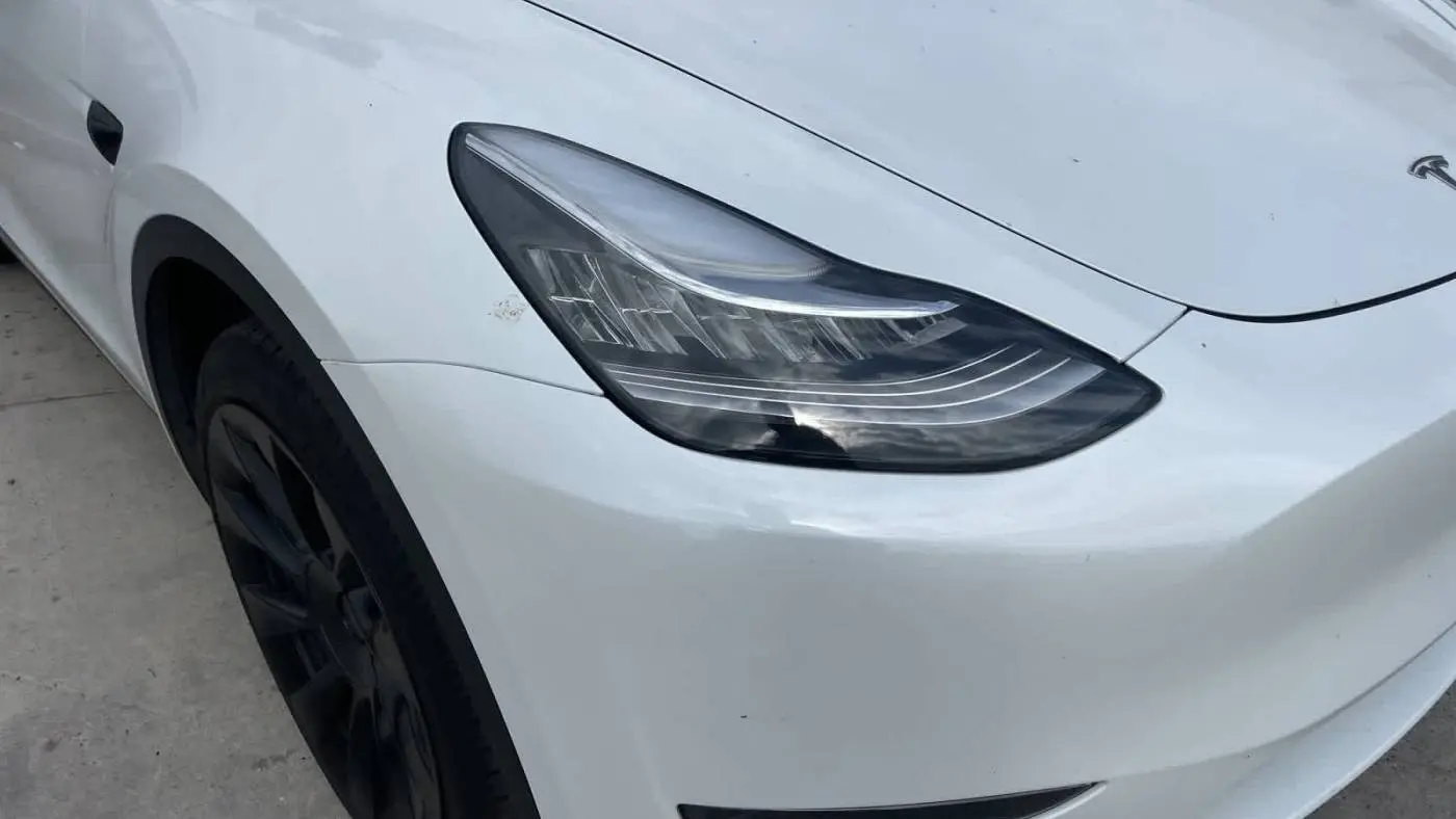 2023 Tesla Model Y 7SAYGDEE4PA136931
