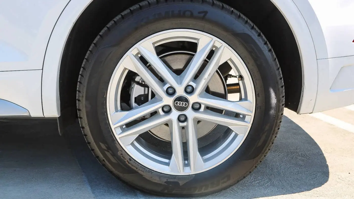 2024 Audi Q5 WA1G2AFY1R2118954