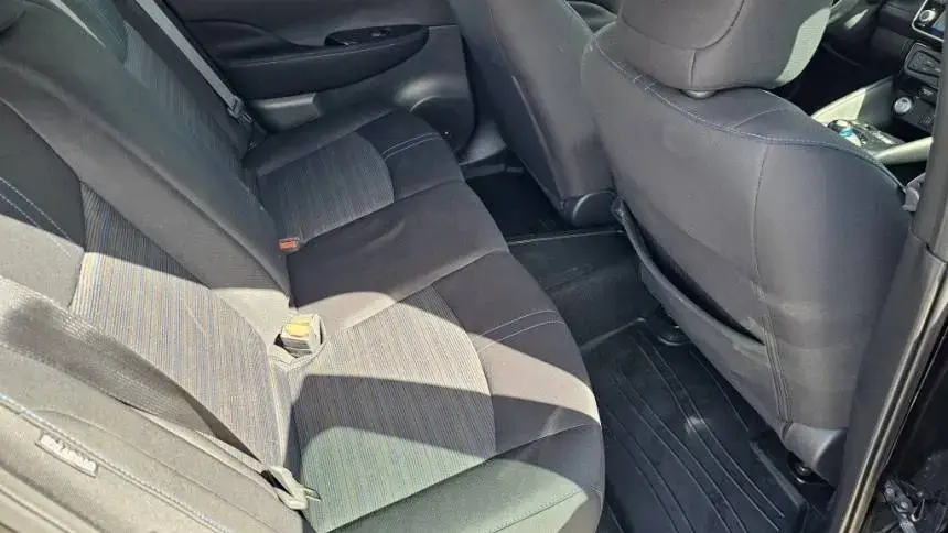 2020 Nissan LEAF - Images - 18