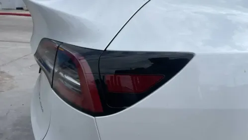 2023 Tesla Model Y 7SAYGDEE4PA136931