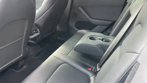 2023 Tesla Model Y 7SAYGDEE4PA136931