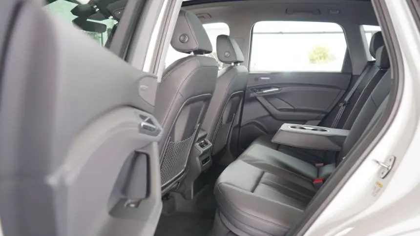 2025 Audi Q6 e-tron WA124BGF2SA021698