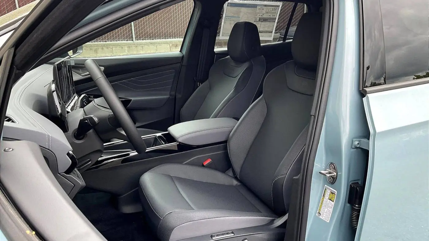 2025 Volkswagen ID.4 1V2JSPE81SC004676