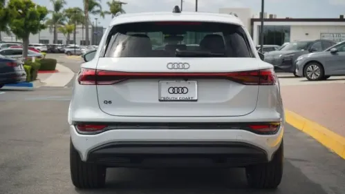 2025 Audi Q6 e-tron WA124BGF2SA021698