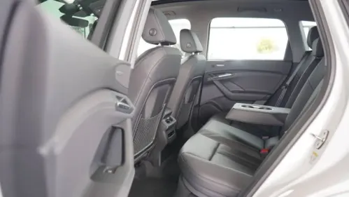 2025 Audi Q6 e-tron WA124BGF2SA021698