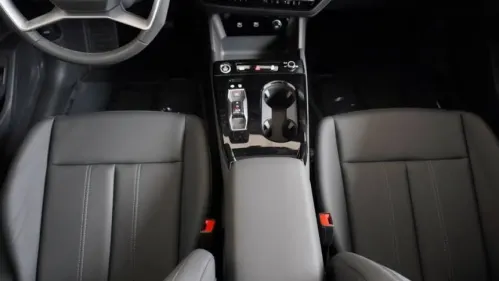 2025 Audi Q6 e-tron WA124BGF2SA021698