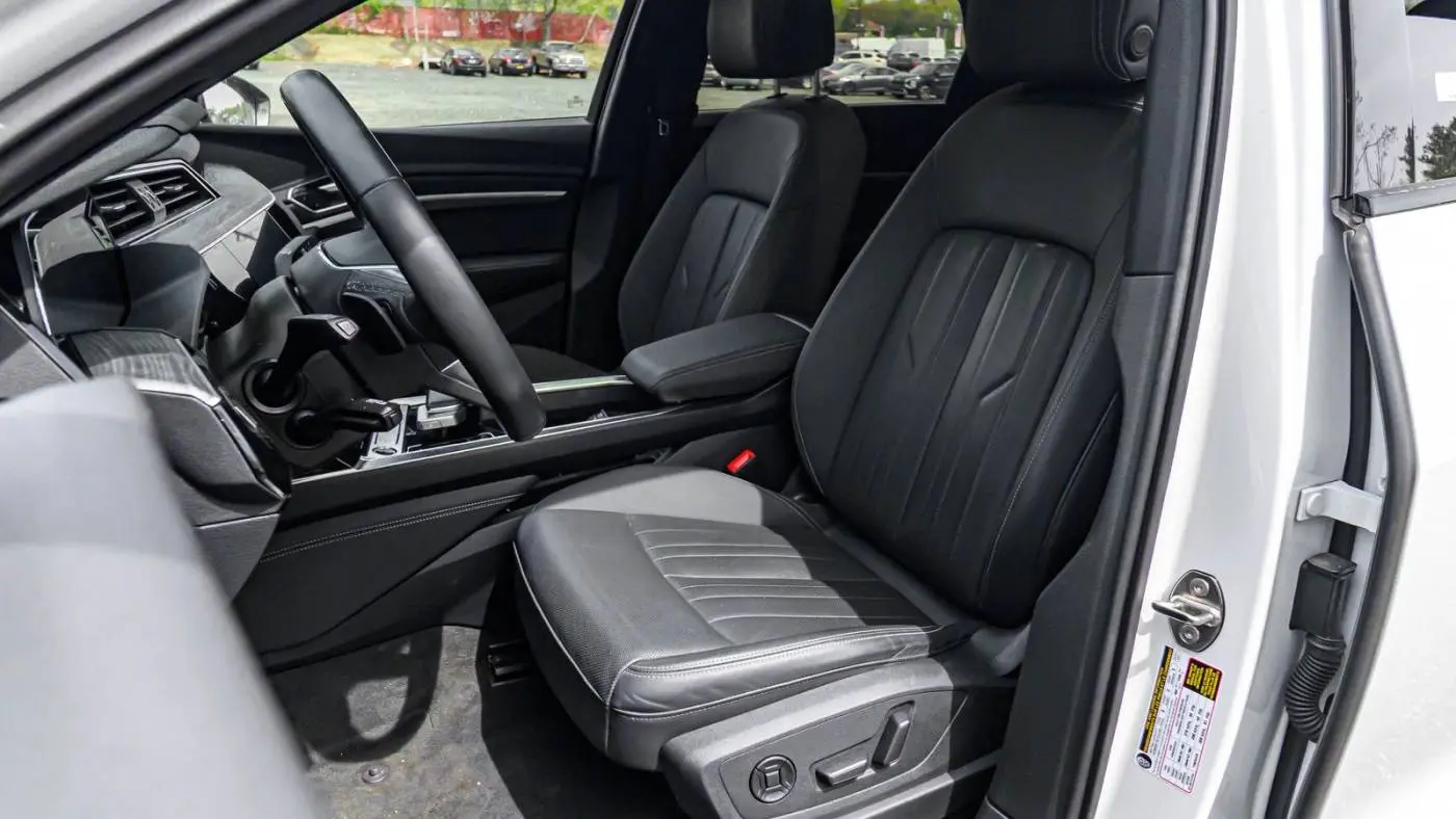2023 Audi e-tron WA12AAGEXPB013733