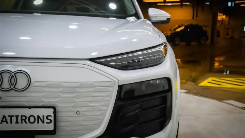 2025 Audi Q6 e-tron WA124BGFXSA035994