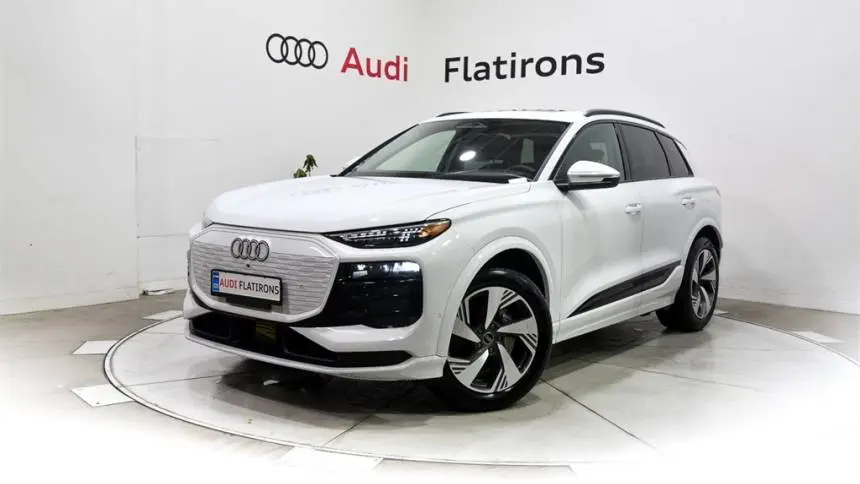 2025 Audi Q6 e-tron WA124BGFXSA035994