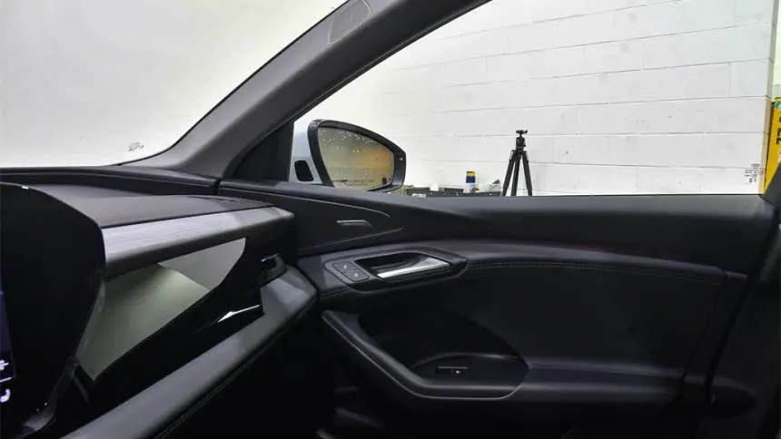 2025 Audi Q6 e-tron WA124BGFXSA035994