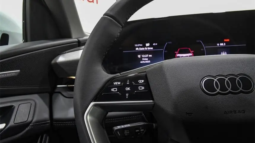 2025 Audi Q6 e-tron WA124BGFXSA035994