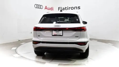 2025 Audi Q6 e-tron WA124BGFXSA035994