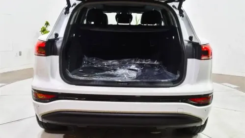 2025 Audi Q6 e-tron WA124BGFXSA035994