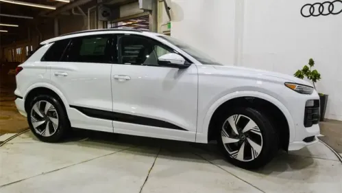 2025 Audi Q6 e-tron WA124BGFXSA035994