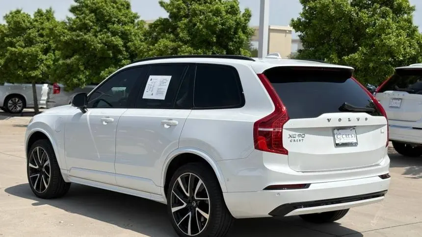 2023 Volvo XC90 YV4H60CW0P1951527