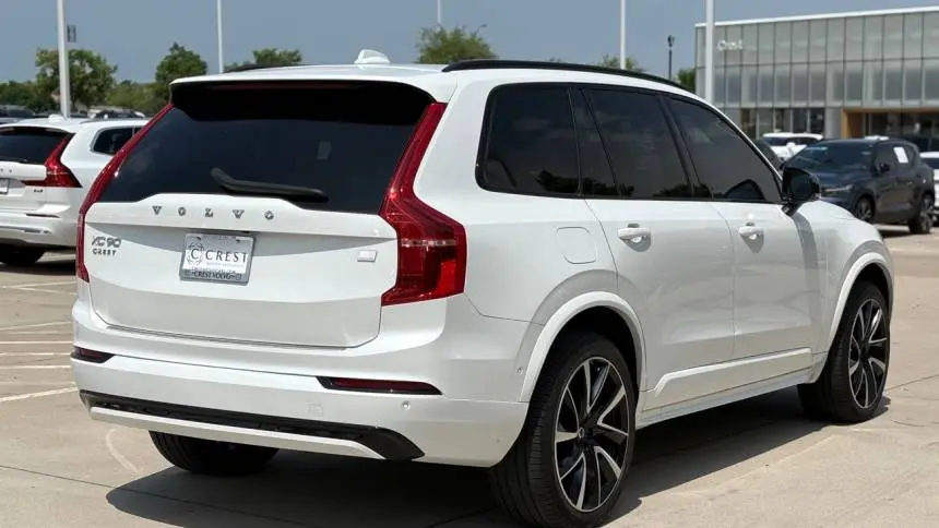 2023 Volvo XC90 YV4H60CW0P1951527