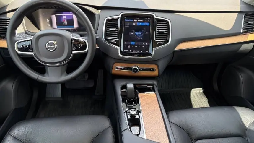 2023 Volvo XC90 YV4H60CW0P1951527