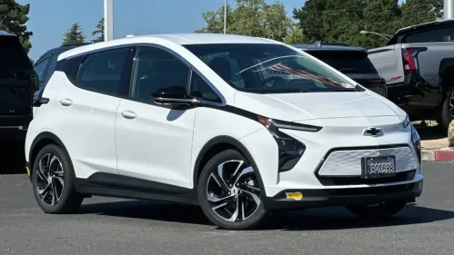 2022 Chevrolet Bolt - Images - 2
