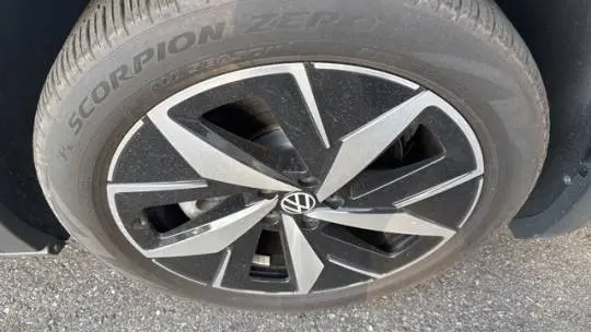 2023 Volkswagen ID.4 1V2EMPE84PC008000