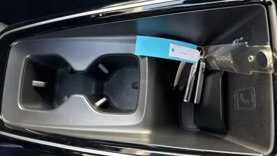 2023 Volkswagen ID.4 1V2EMPE84PC008000