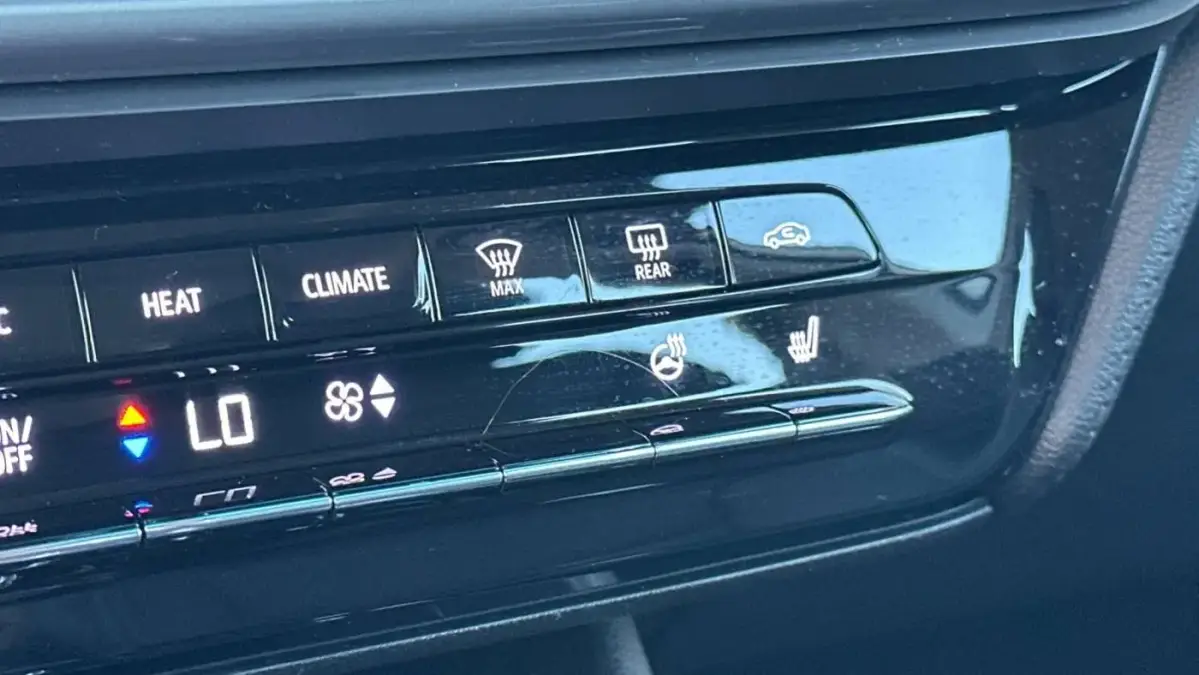 2022 Chevrolet Bolt - Images - 30