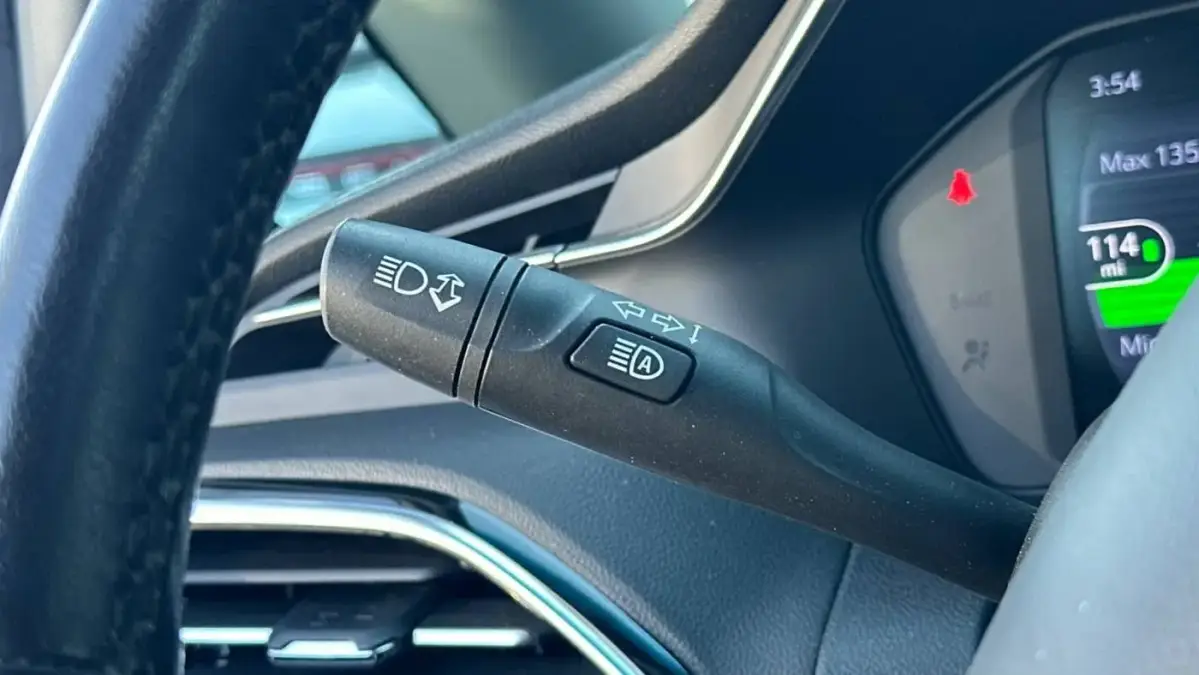 2022 Chevrolet Bolt - Images - 36