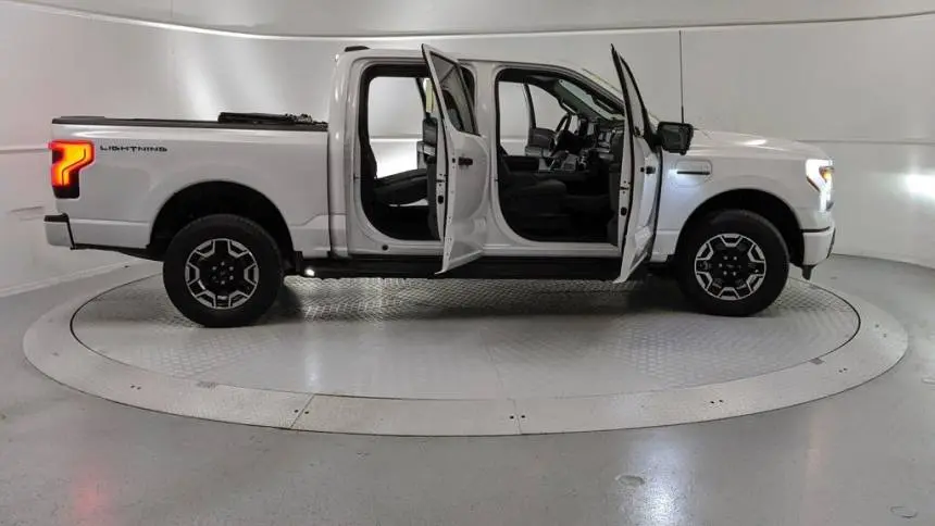 2023 Ford F-150 Lightning 1FTVW1EL9PWG05297