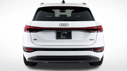 2025 Audi Q6 e-tron WA124BGF2SA032572