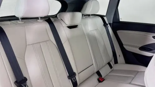 2025 Audi Q6 e-tron WA124BGF2SA032572