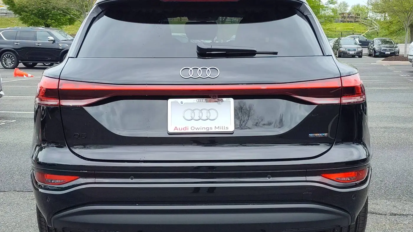 2025 Audi Q6 e-tron WA124BGF7SA044278