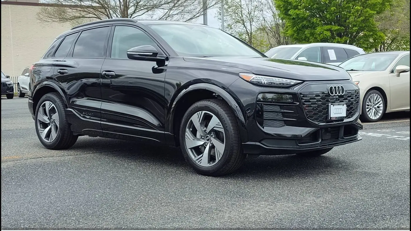 2025 Audi Q6 e-tron WA124BGF7SA044278