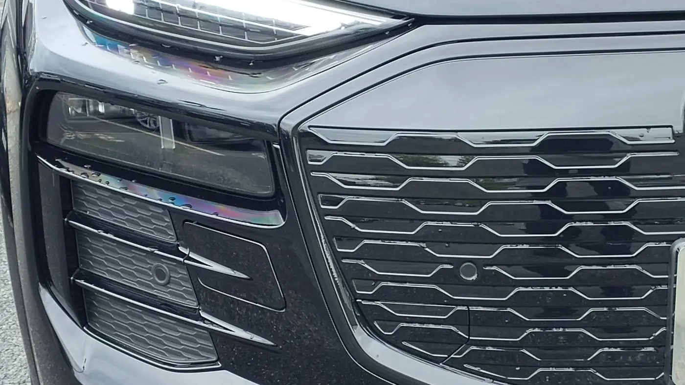 2025 Audi Q6 e-tron WA124BGF7SA044278