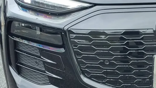 2025 Audi Q6 e-tron WA124BGF7SA044278