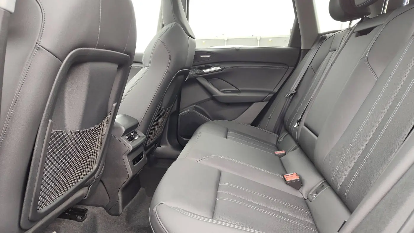 2025 Audi Q6 e-tron WA124BGF7SA044278