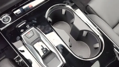 2025 Audi Q6 e-tron WA124BGF7SA044278