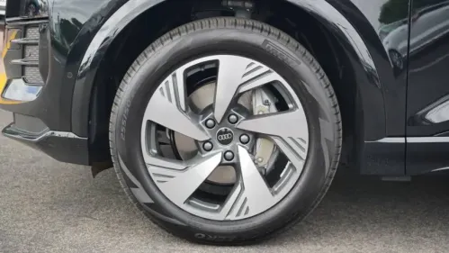 2025 Audi Q6 e-tron WA124BGF0SA038337