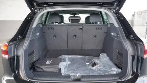 2025 Audi Q6 e-tron WA124BGF0SA038337
