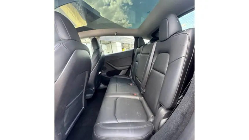 2023 Tesla Model Y 7SAYGDEE3PF613870