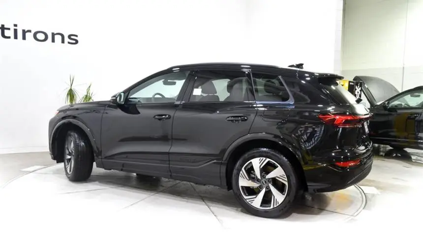 2025 Audi Q6 e-tron WA114BGF5SA036207