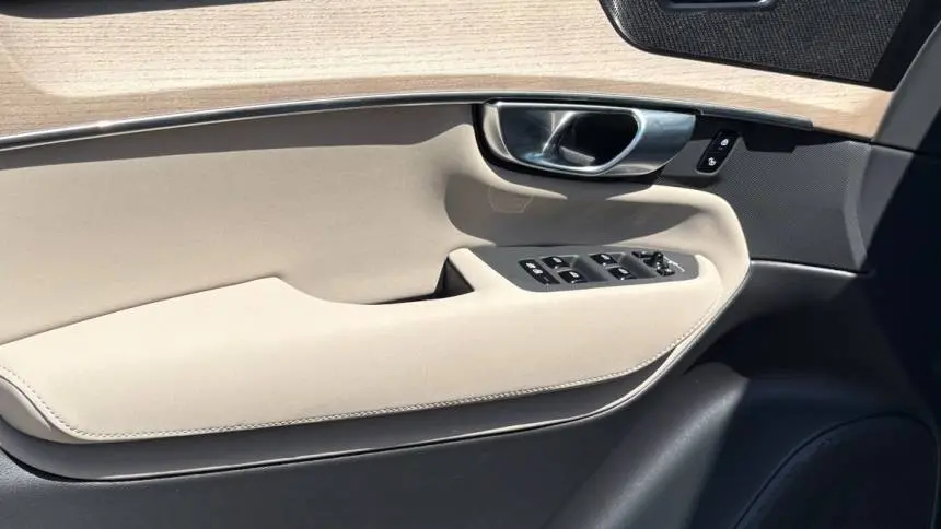2025 Volvo XC90 YV4H60PB1S1380520